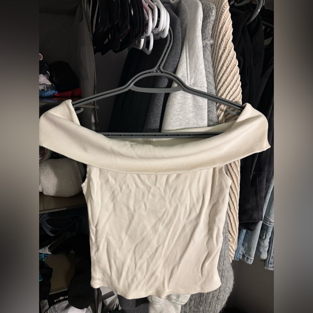 Dynamite Cream Off-Shoulder Crop Top